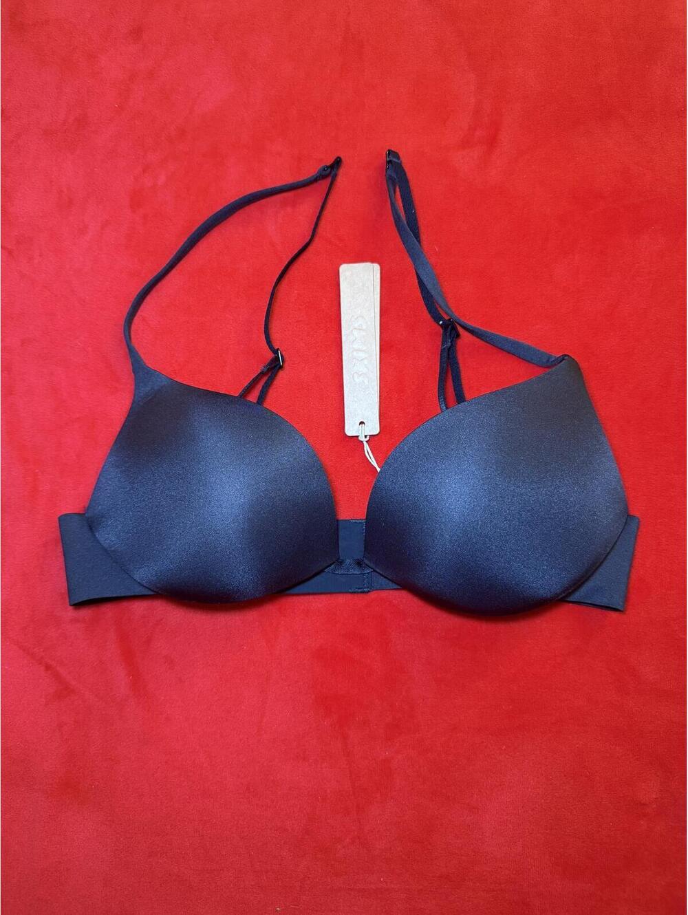 Skims Ultimate Super Push Up Bra Color ONYX Size 32A